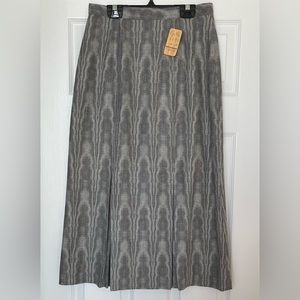 Long Wool Skirt, Bernard Cowan, Gray, Women’s Size 9-10 / 40, NEW WITH TAG